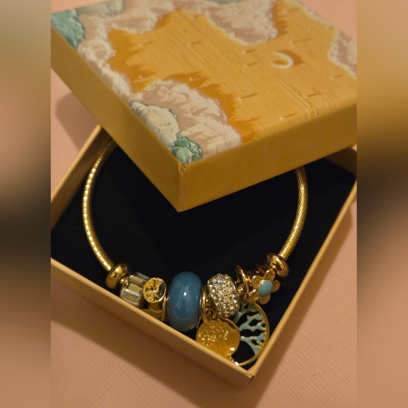Charm Bracelet Gold Tone with Blue/Teal Colored Accents NEW HANDMADE - Picture 2 of 8
